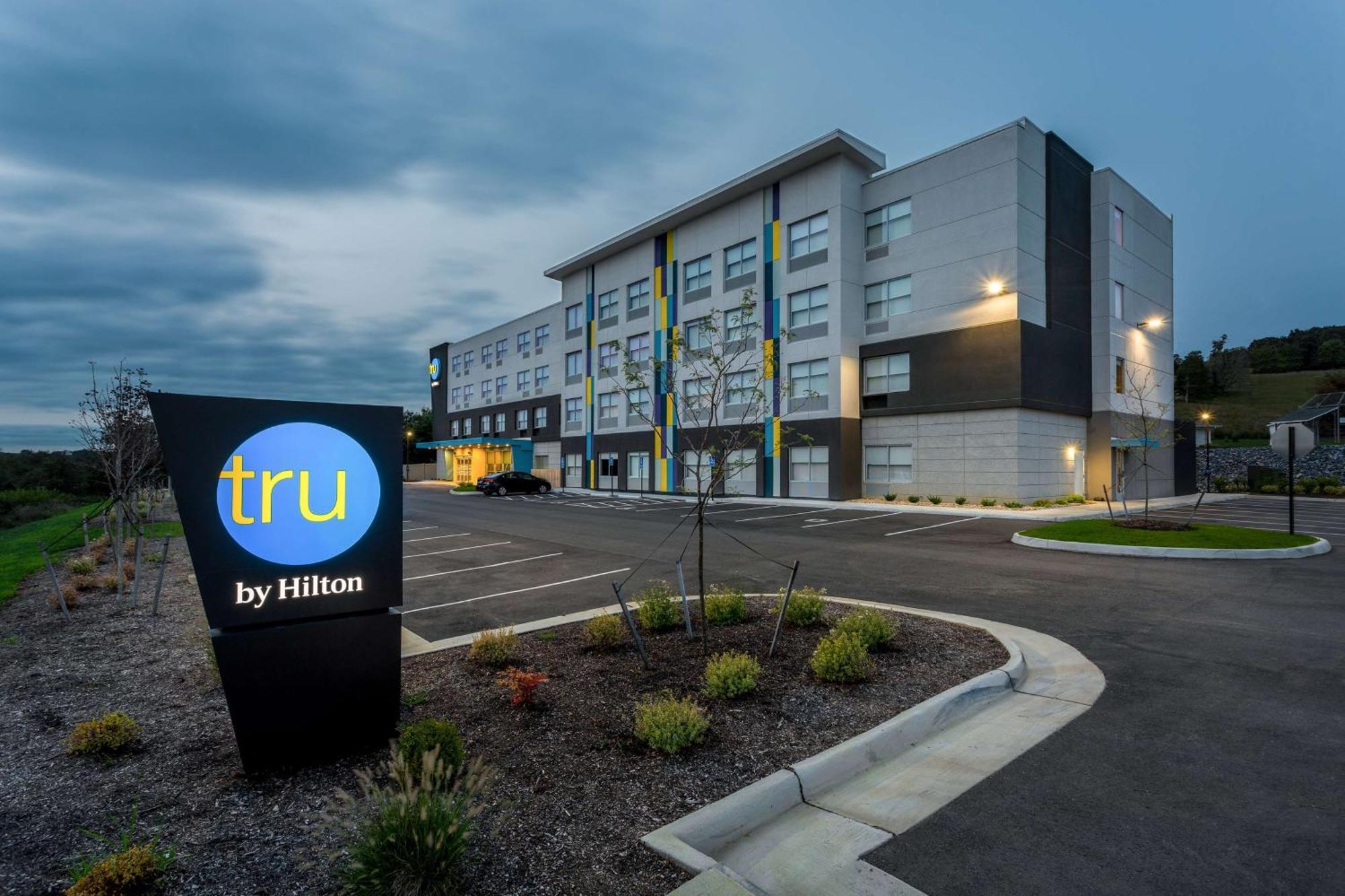 ホテル Tru By Hilton Radford クリスチャンズバーグ エクステリア 写真